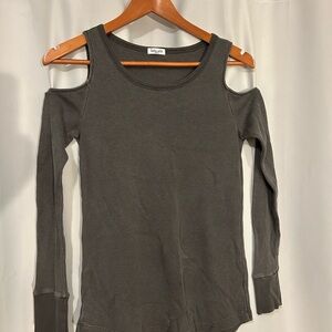 Splendid Charcoal Cold Shoulder Long Sleeve Top
